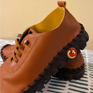 Size 9.5 • TBO Brown Leather Comfort Oxfords – Chunky Sole Shoe